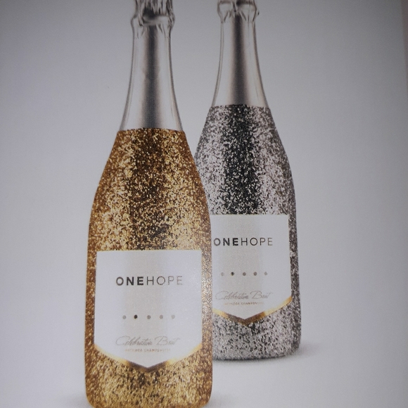Brut Sparkling Glitter Wine and Pinot Grigio - Picture 1 of 2